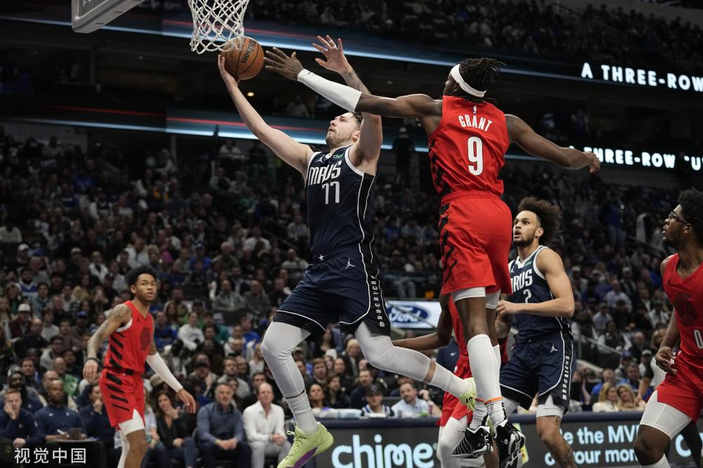 从酒店的入 从酒店的入