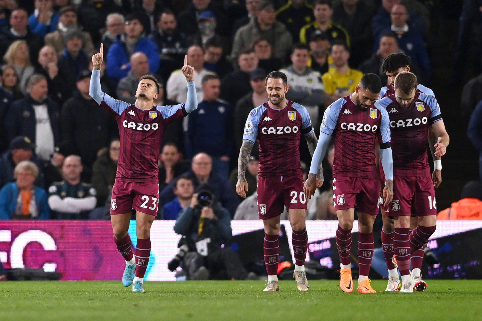 对方前锋发 对方前锋发